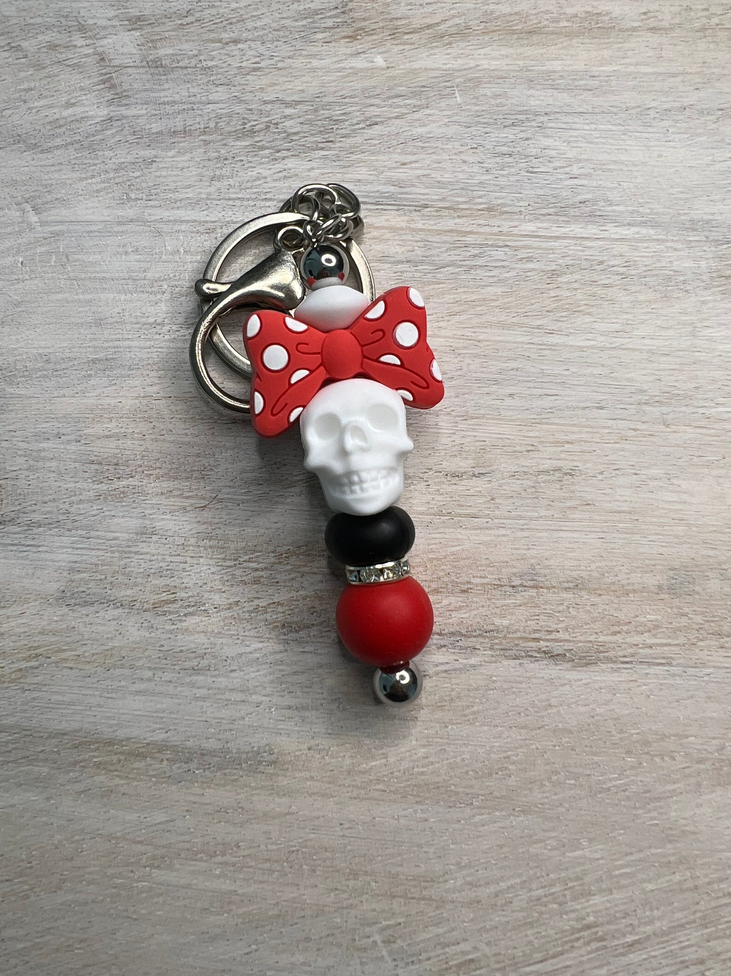 Skull/Bow Keychain (RED/WHITE)